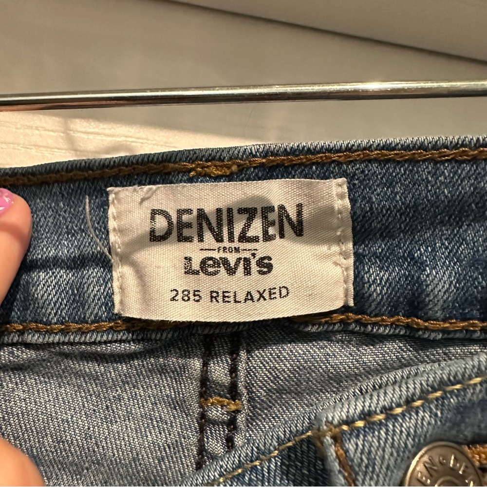 Denizen from Levi's Blue Relaxed Jeans - Picture 2 of 5